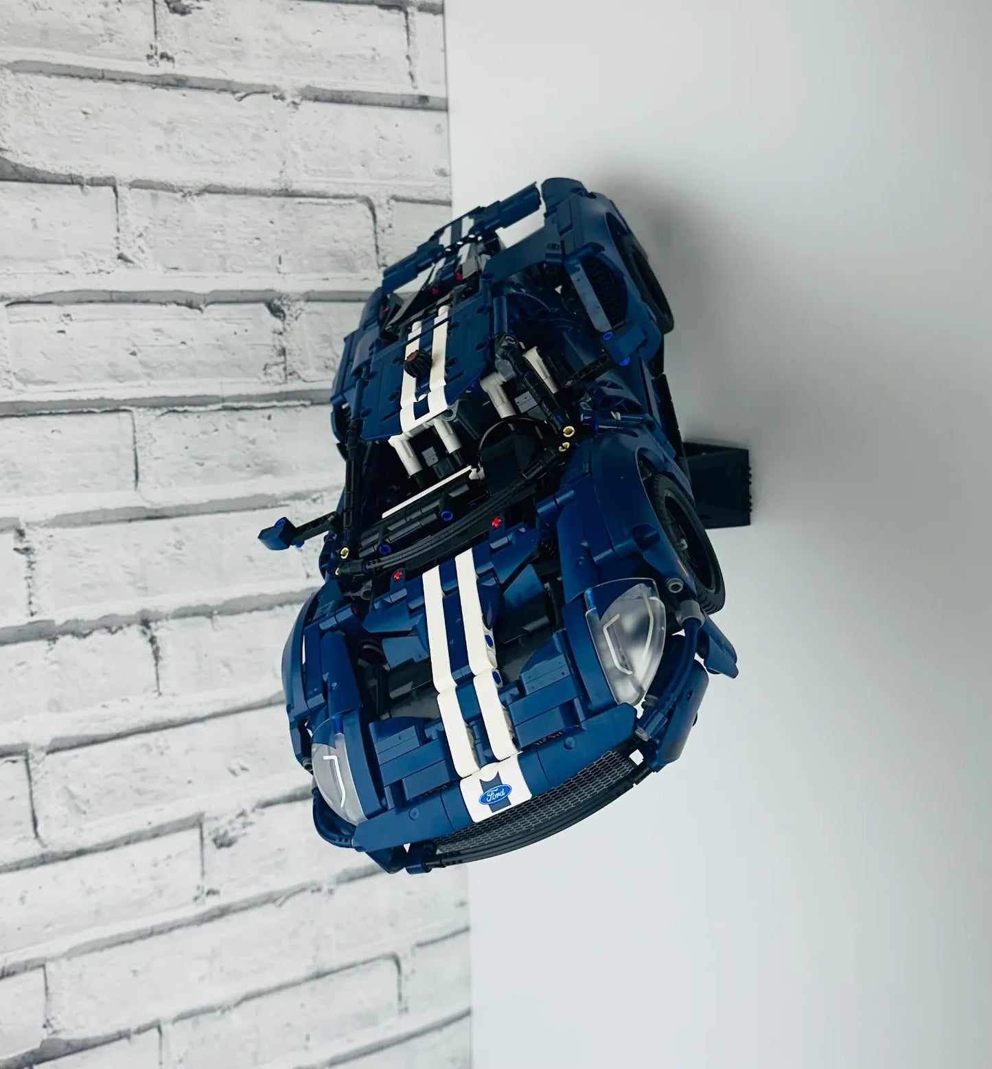 Diagonal LEGO Ford GT Wall Mount Display Stand 